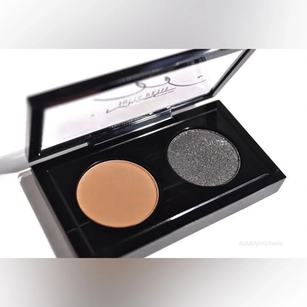 MAC Cosmetics Julia Petit Eyeshadow Palette Moving Sand Mumu Noite New in Box
